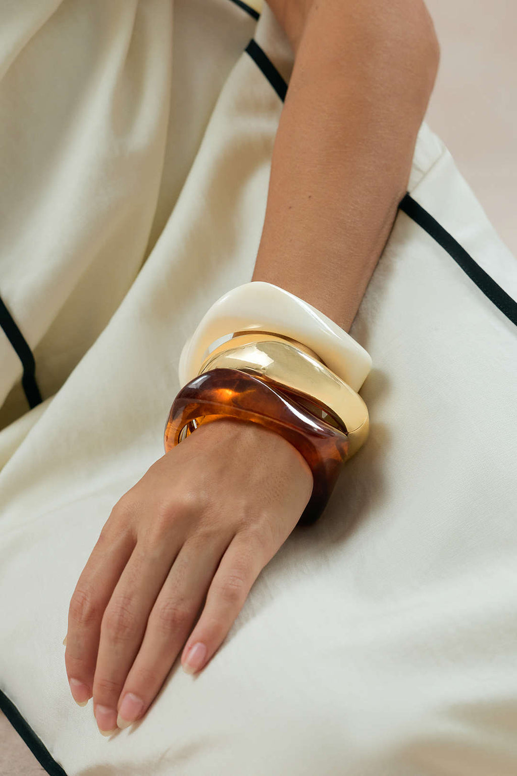 Maison Ardoise Resin Bracelet